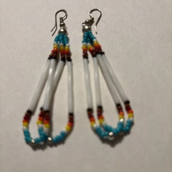 Native American Navajo Handmade Beaded Earrings - Picture 2 of 4